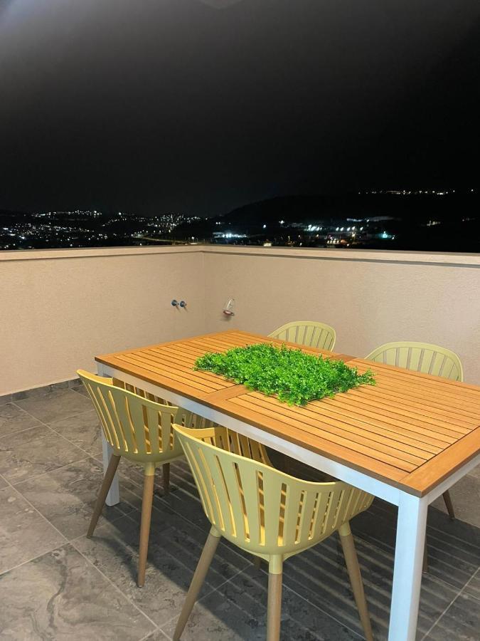 Hotel סוויטות נוף שקיעה à Peqi'in Hadasha Extérieur photo